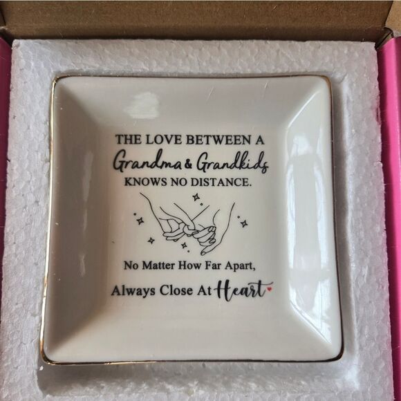 Grandmas Trinket Tray NWT - Picture 1 of 7